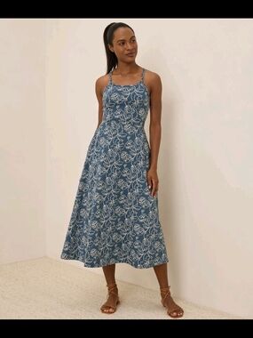 Pact Women's Fit & Flare Midi Dress Medium Regular Organic Blue And White Floral